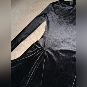 Forever 21 Black Dress